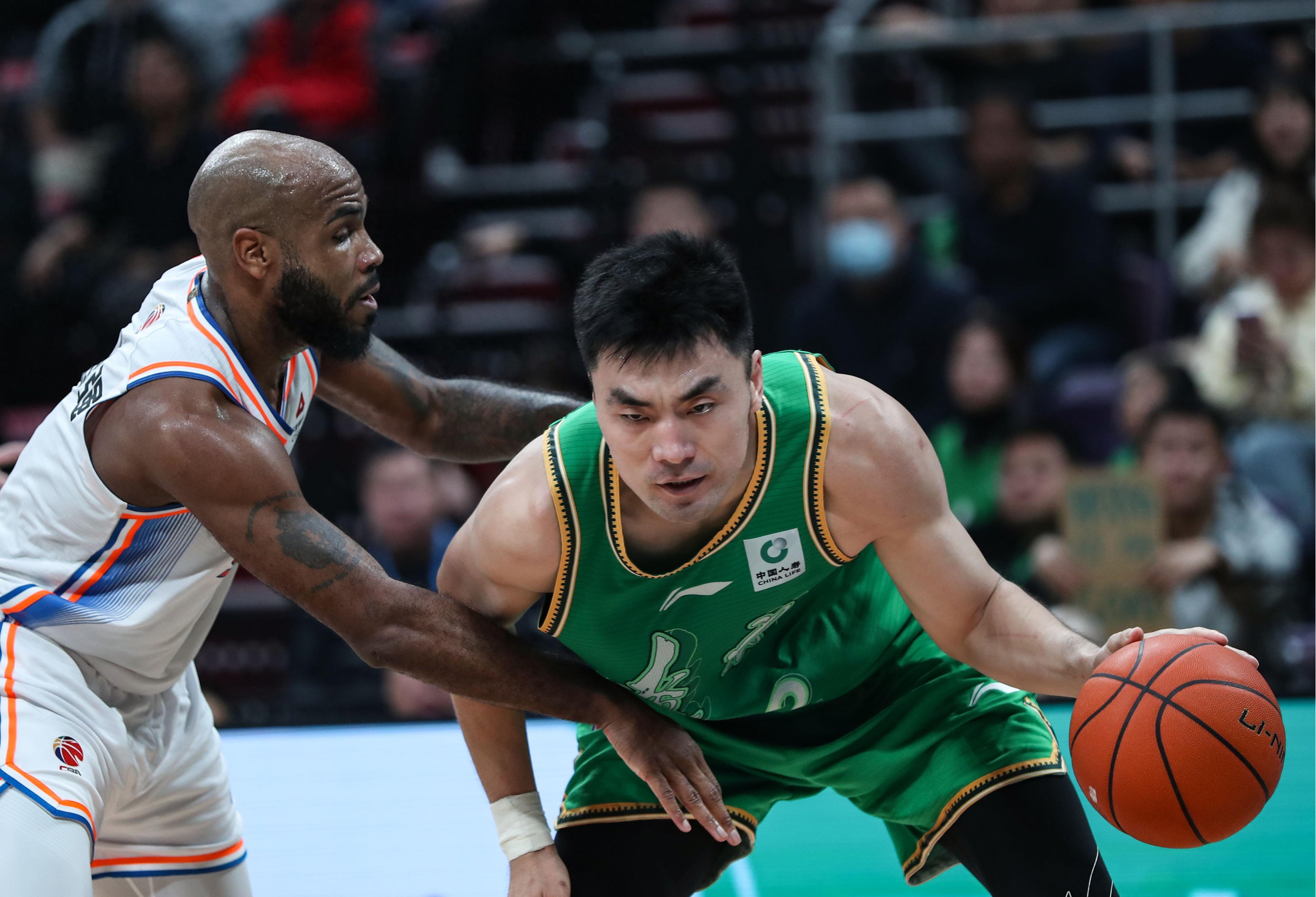 转折点辽宁本钢战术微调，CBA季后赛冲刺阶段攻防权衡，球迷炸锅，训练强度明显提升的简单介绍