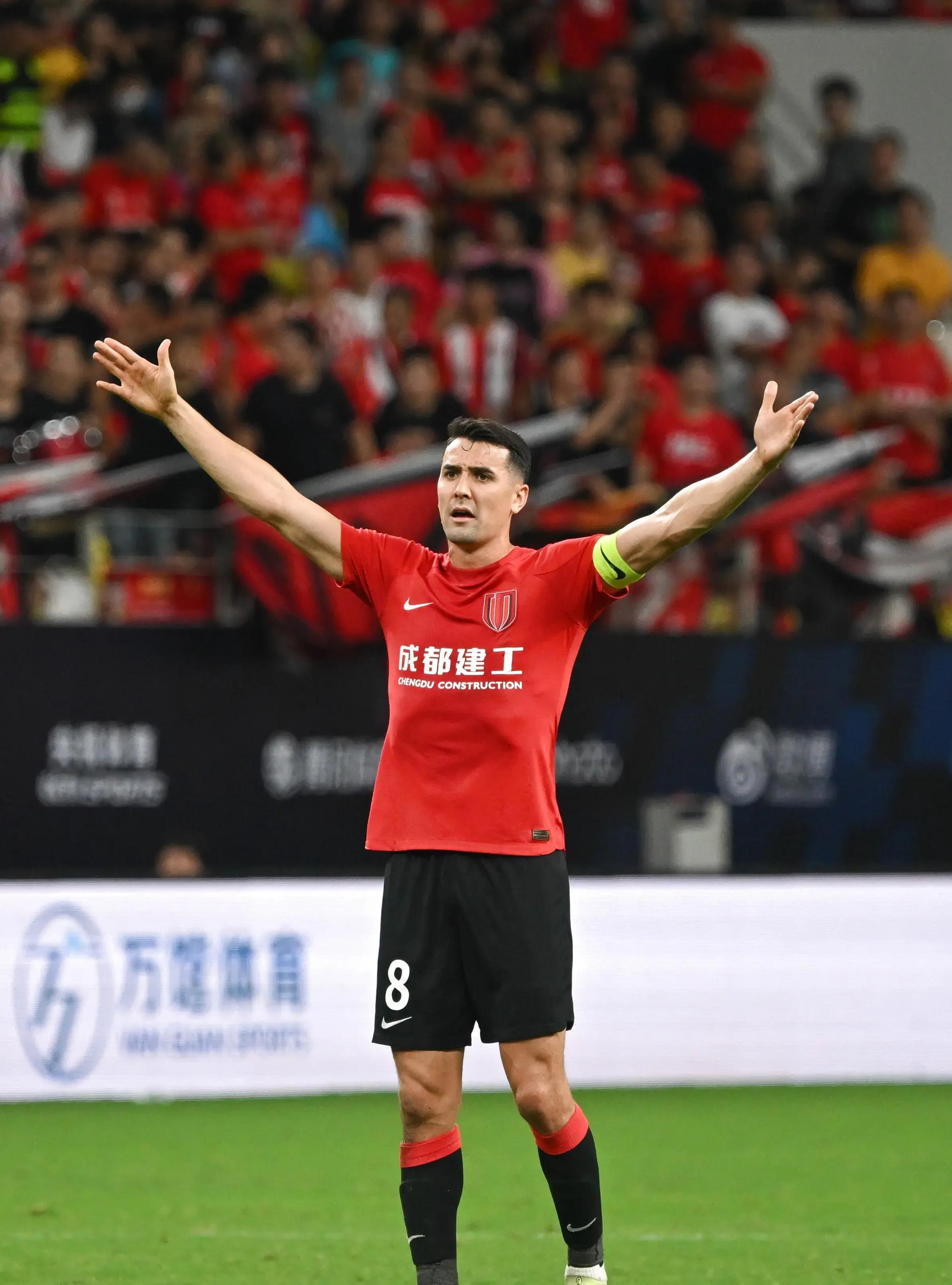 意甲今晨再迎强敌;阿斯顿维拉迎来里程碑;主帅态度——质疑声仍在;赛季目标并未改变的简单介绍 意甲今晨再迎强敌;阿斯顿维拉迎来里程碑;主帅态度——质疑声仍在;赛季目标并未改变的简单介绍