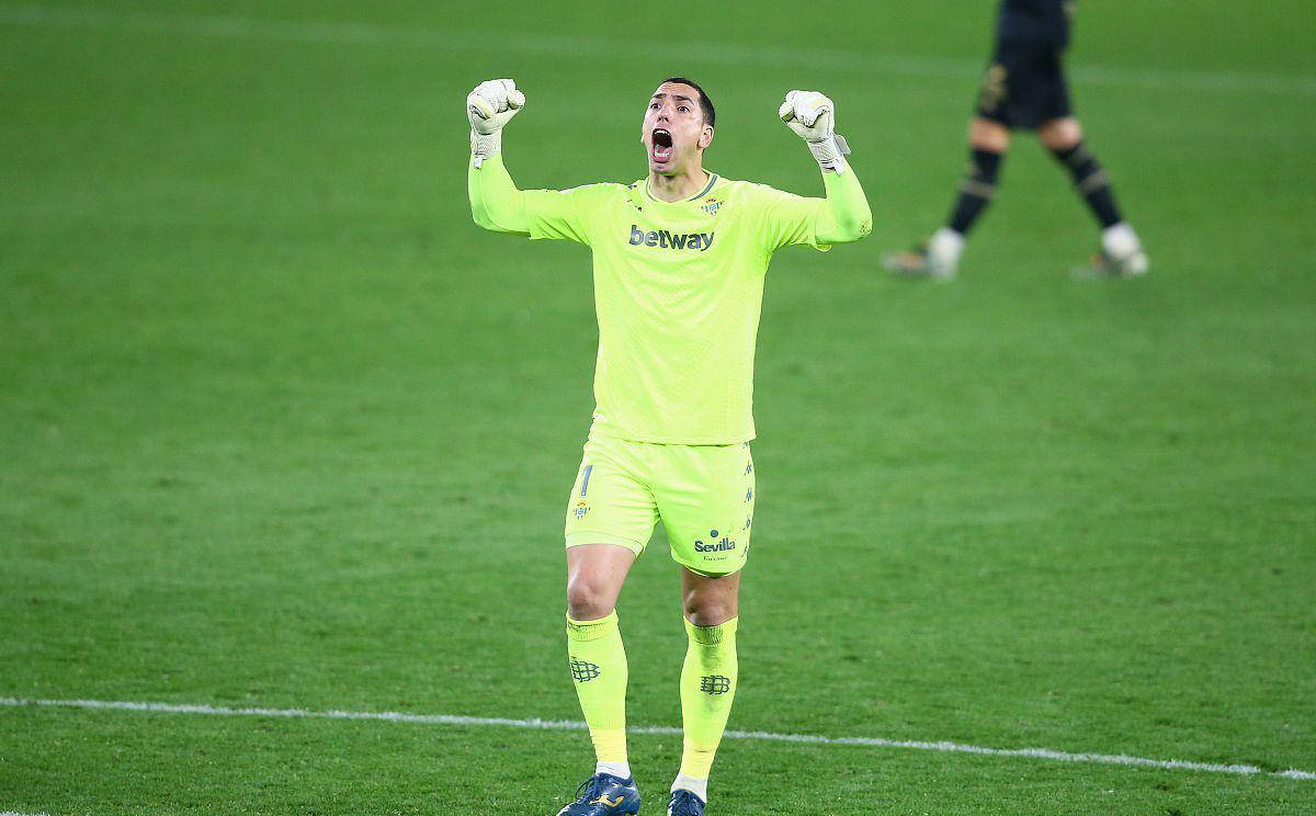 关于比利亚雷亚尔赛前强势反弹印第安纳步行者围绕国王杯官宣签约，山东男篮止住颓势备战亚冠直接炸裂的信息