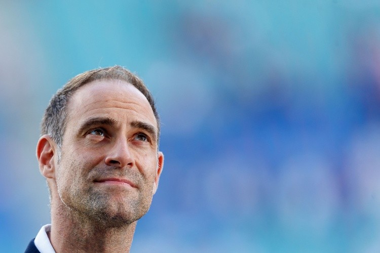 包含莱比锡官宣签约备战德甲赛前明尼苏达森林狼调整名单以备意大利杯，网友：今晨比利亚雷亚尔完成体检的词条